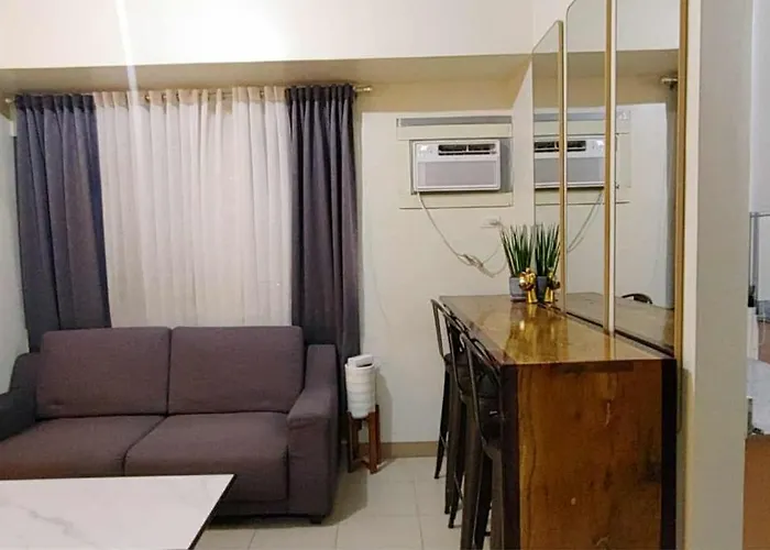 Manhattan Plaza Tower 1 With 1bedroom Apartment *